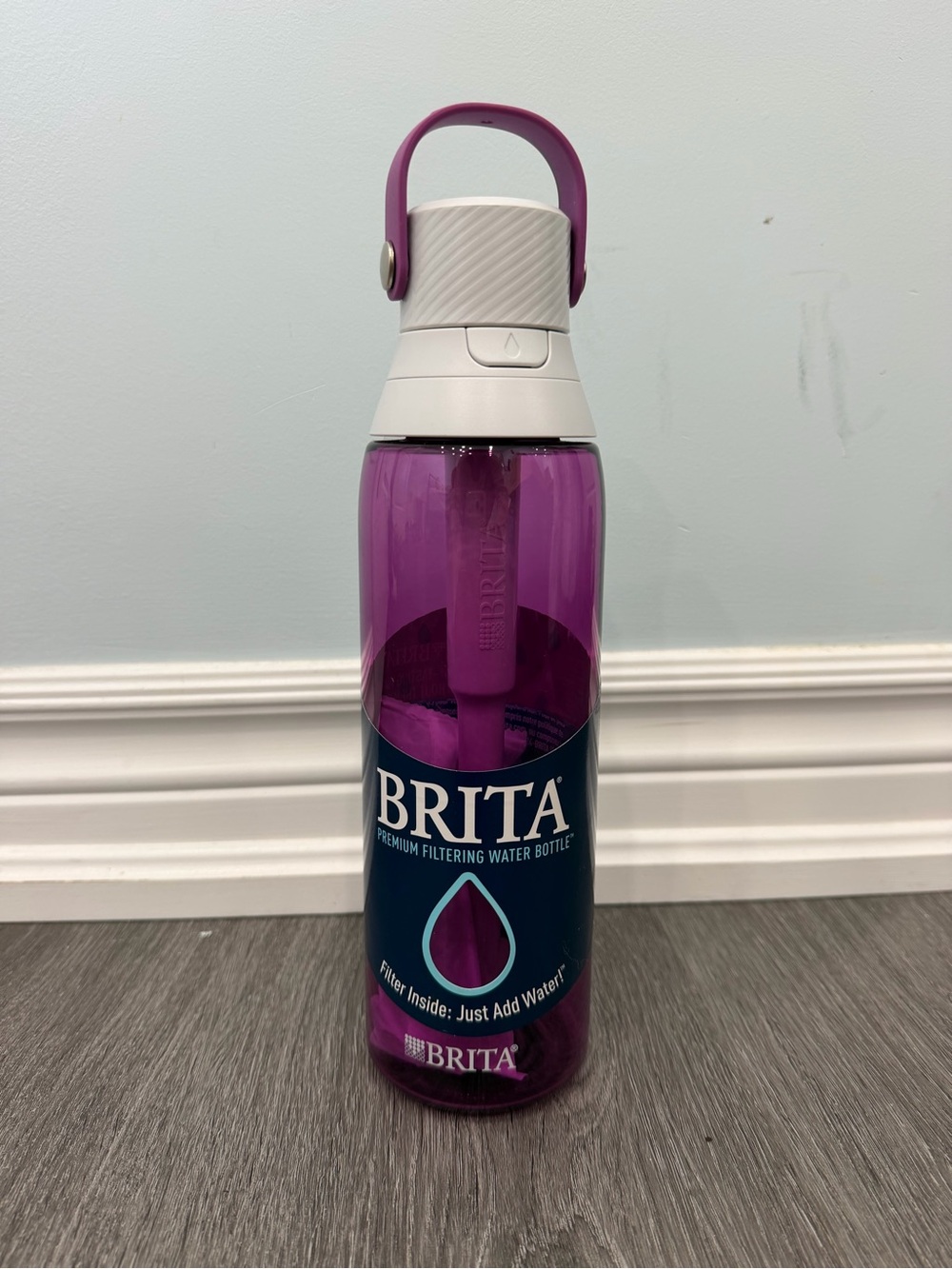 NWT BRITA Purple Premium Filtering Water Bottle